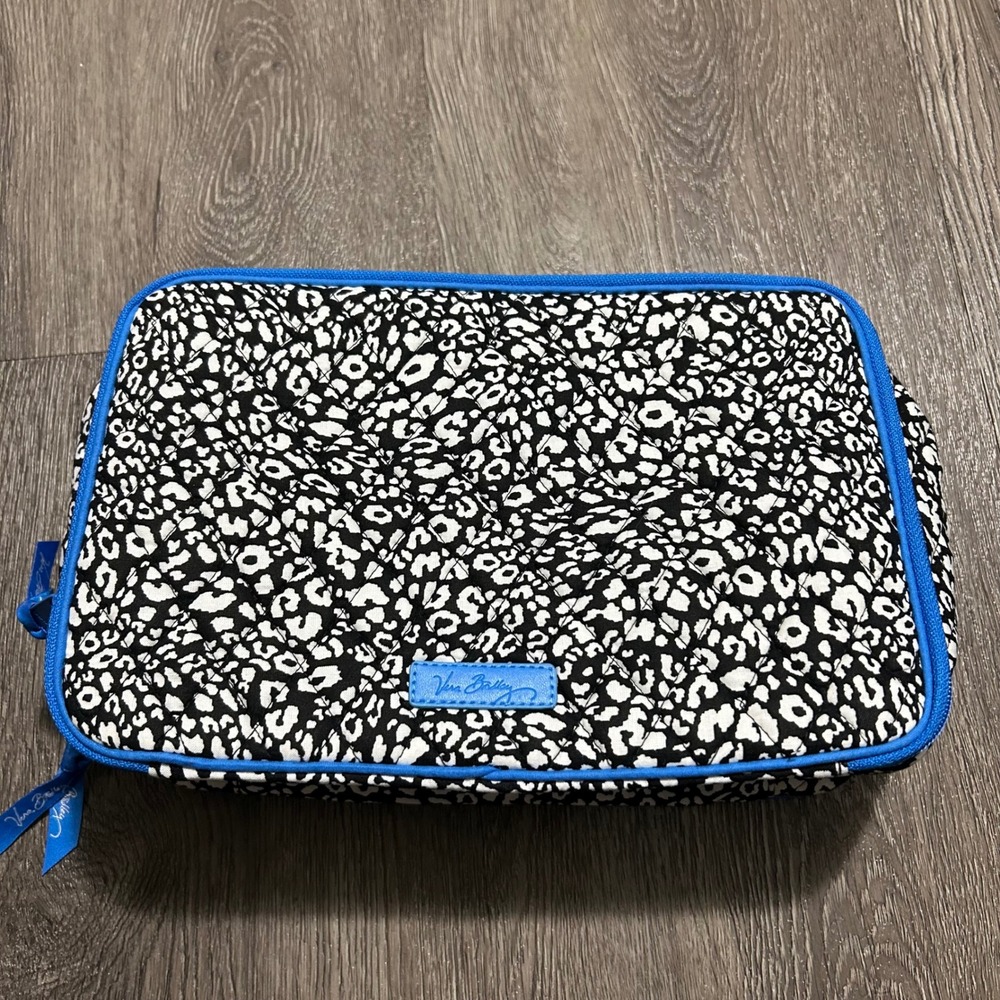Vera Bradley Cosmetic Bag Set Black White Blue Leopard Print 6 Piece Quilted - Picture 2 of 7